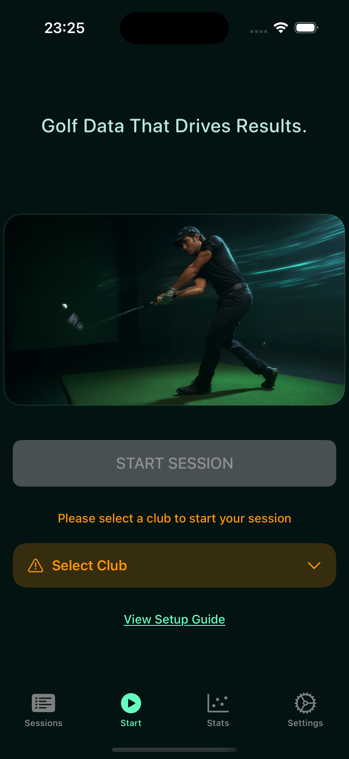 Golf Launch Monitor app main interface showing shot tracer technology